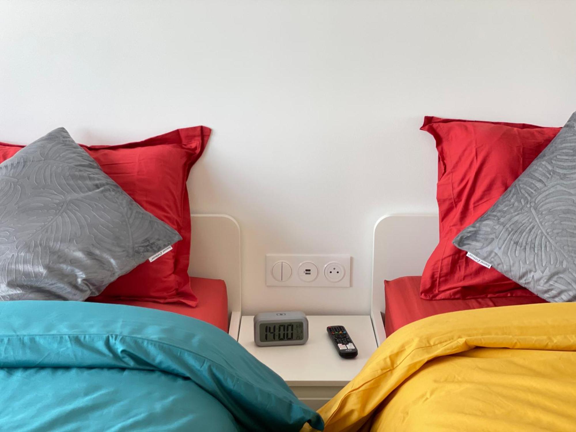 Paris Pantin Magnifique Appartement 4 Pieces De 108M2 Avec 2 Parking Interieur - Tres Cosy Pour 1 A 12 Personnes - Entierement Refait A Neuf Entire Apartment Luxurious And Warm - Pantin Paris 19 Eme Free Wifi Gratuit エクステリア 写真
