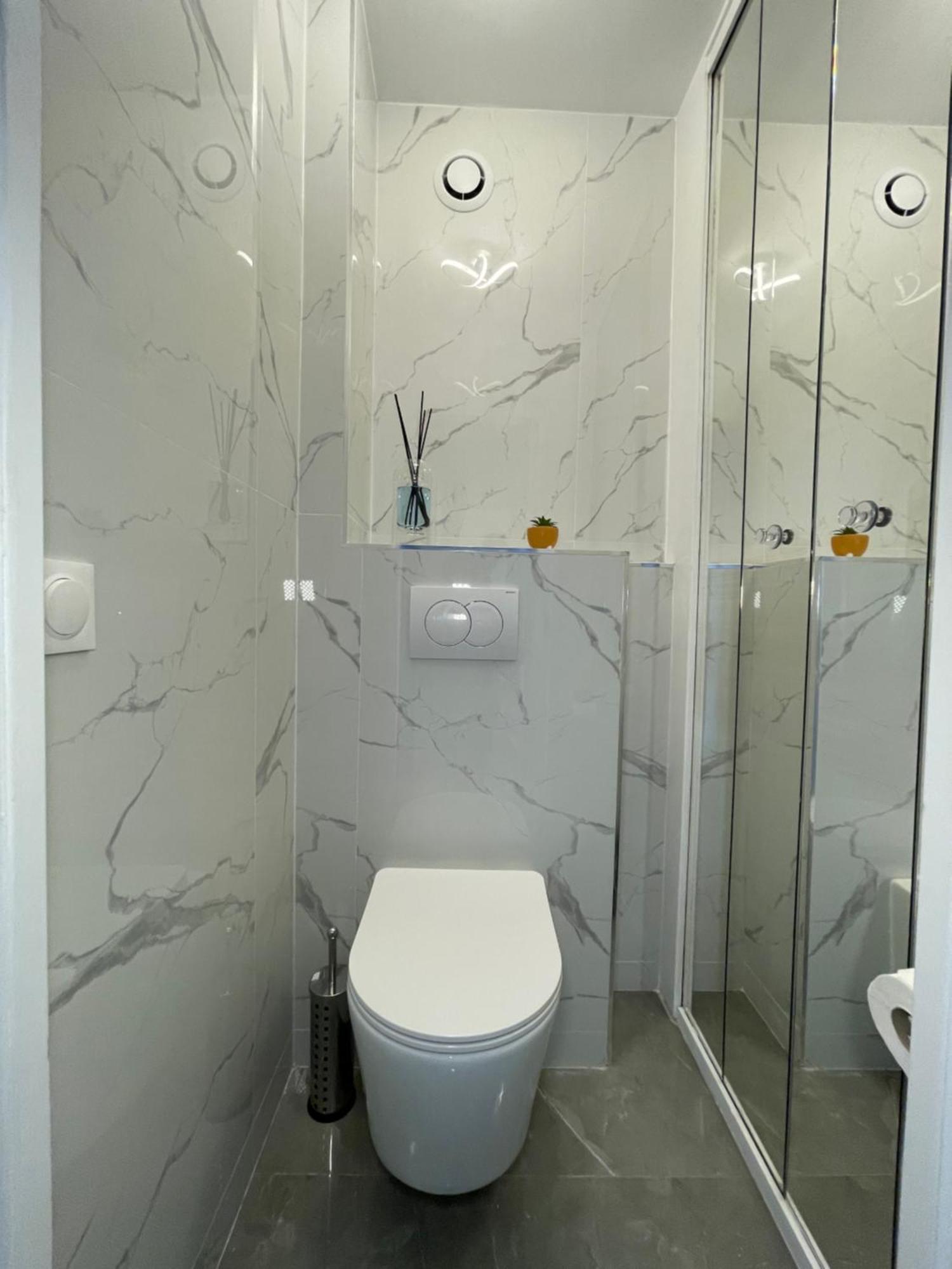Paris Pantin Magnifique Appartement 4 Pieces De 108M2 Avec 2 Parking Interieur - Tres Cosy Pour 1 A 12 Personnes - Entierement Refait A Neuf Entire Apartment Luxurious And Warm - Pantin Paris 19 Eme Free Wifi Gratuit エクステリア 写真