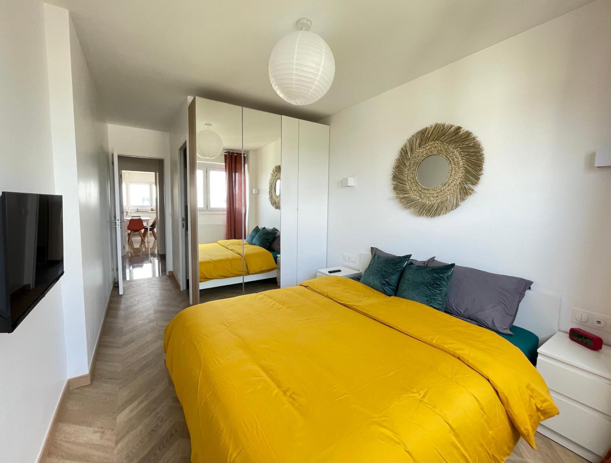 Paris Pantin Magnifique Appartement 4 Pieces De 108M2 Avec 2 Parking Interieur - Tres Cosy Pour 1 A 12 Personnes - Entierement Refait A Neuf Entire Apartment Luxurious And Warm - Pantin Paris 19 Eme Free Wifi Gratuit エクステリア 写真