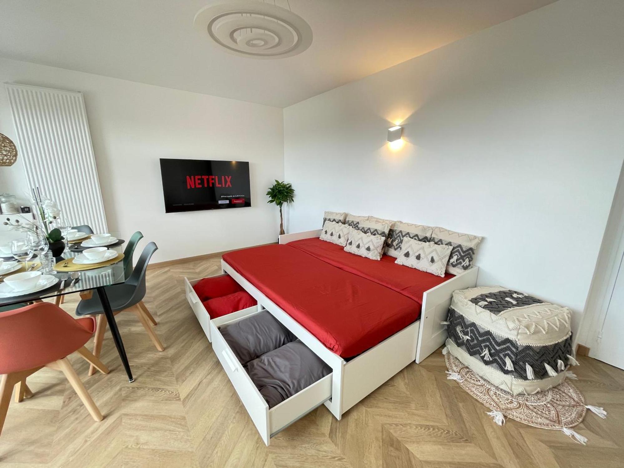 Paris Pantin Magnifique Appartement 4 Pieces De 108M2 Avec 2 Parking Interieur - Tres Cosy Pour 1 A 12 Personnes - Entierement Refait A Neuf Entire Apartment Luxurious And Warm - Pantin Paris 19 Eme Free Wifi Gratuit エクステリア 写真