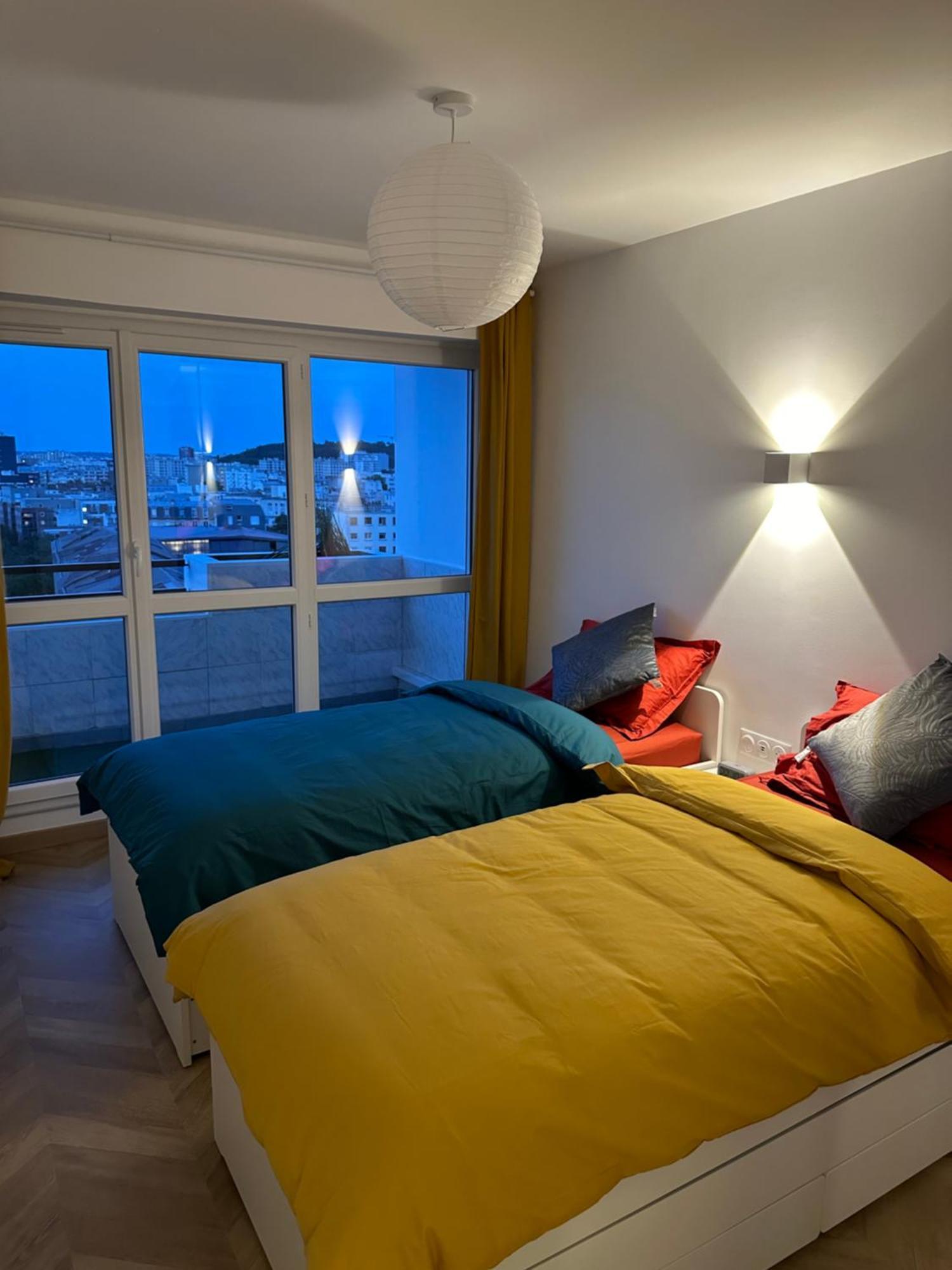 Paris Pantin Magnifique Appartement 4 Pieces De 108M2 Avec 2 Parking Interieur - Tres Cosy Pour 1 A 12 Personnes - Entierement Refait A Neuf Entire Apartment Luxurious And Warm - Pantin Paris 19 Eme Free Wifi Gratuit エクステリア 写真