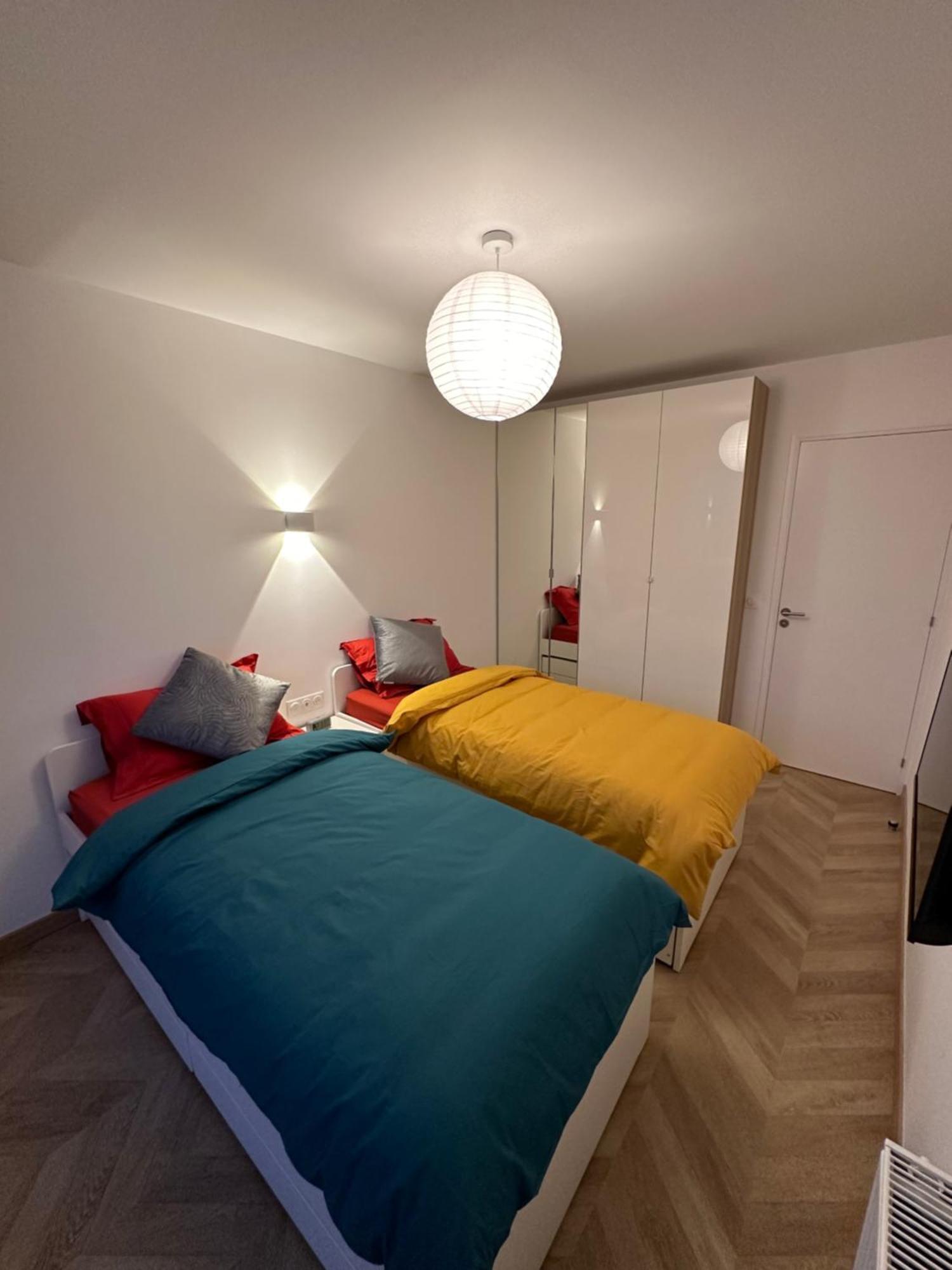 Paris Pantin Magnifique Appartement 4 Pieces De 108M2 Avec 2 Parking Interieur - Tres Cosy Pour 1 A 12 Personnes - Entierement Refait A Neuf Entire Apartment Luxurious And Warm - Pantin Paris 19 Eme Free Wifi Gratuit エクステリア 写真