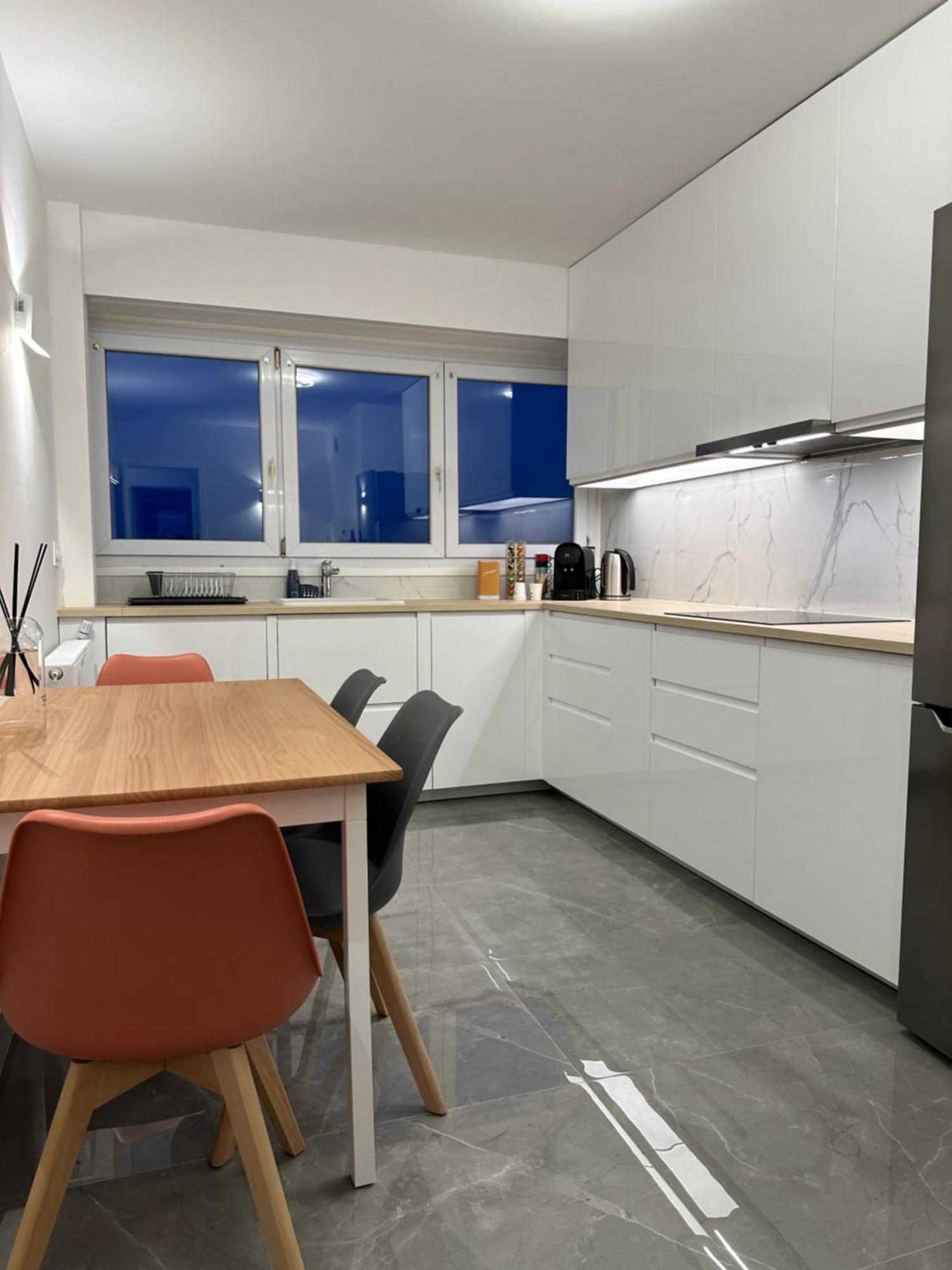 Paris Pantin Magnifique Appartement 4 Pieces De 108M2 Avec 2 Parking Interieur - Tres Cosy Pour 1 A 12 Personnes - Entierement Refait A Neuf Entire Apartment Luxurious And Warm - Pantin Paris 19 Eme Free Wifi Gratuit エクステリア 写真